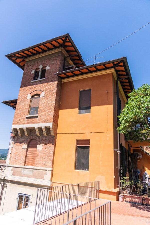 Attico In Villa Storica - Dolcevita Holiday ฟลอเรนซ์ ภายนอก รูปภาพ